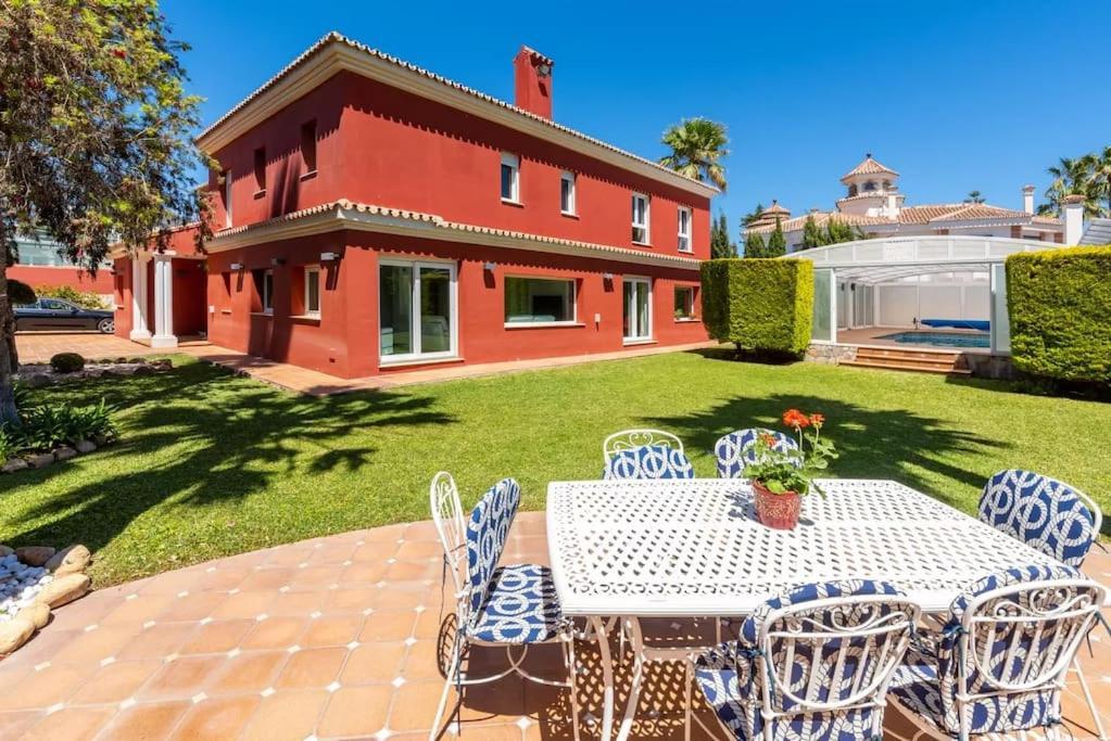 Ohana Luxury Villa With Heated Pool Málaga Exteriör bild
