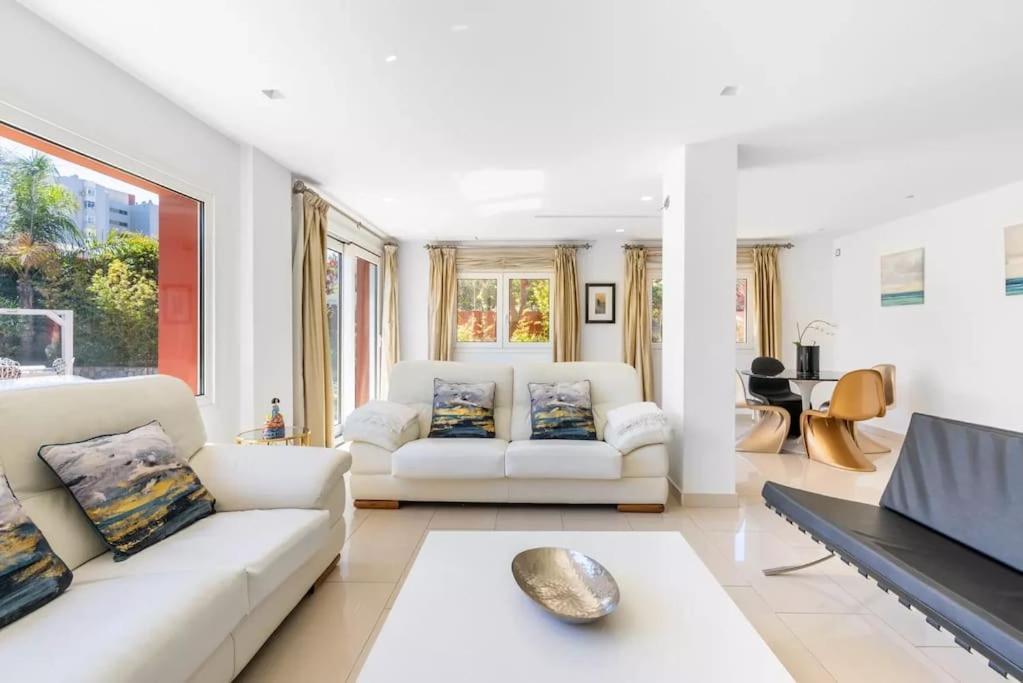 Ohana Luxury Villa With Heated Pool Málaga Exteriör bild