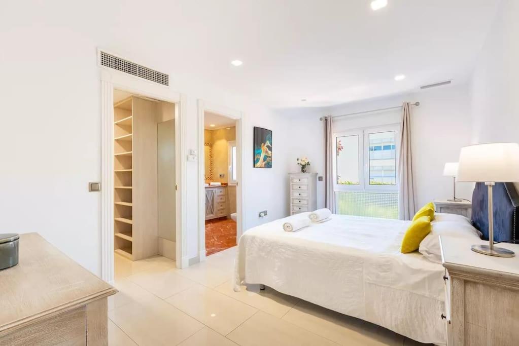 Ohana Luxury Villa With Heated Pool Málaga Exteriör bild