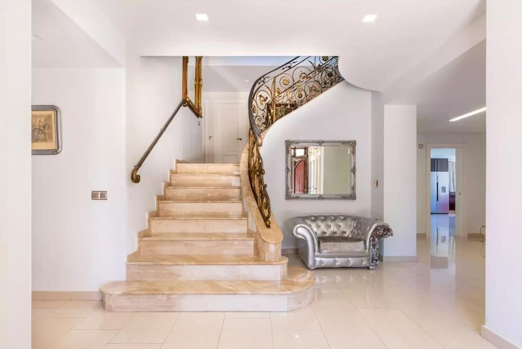 Ohana Luxury Villa With Heated Pool Málaga Exteriör bild